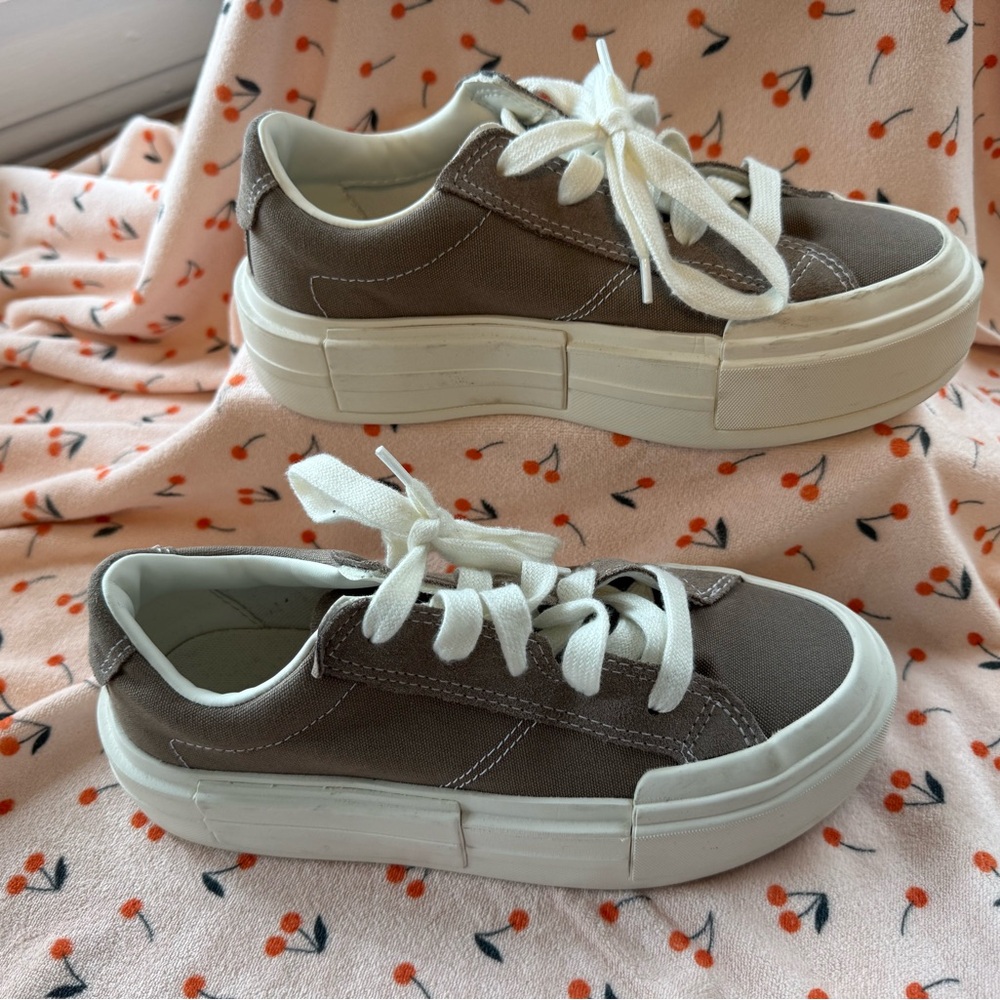 Womens Converse Platform Sneakers in Taupe